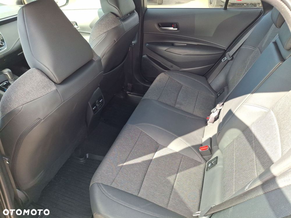 Toyota Corolla 1.8 Hybrid Comfort - 10