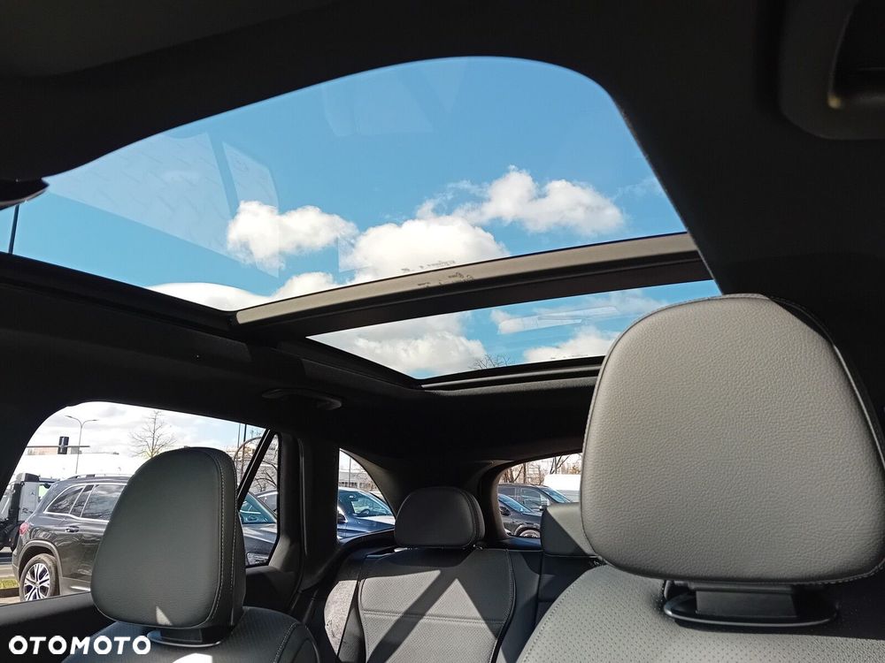 Mercedes-Benz GLC - 23