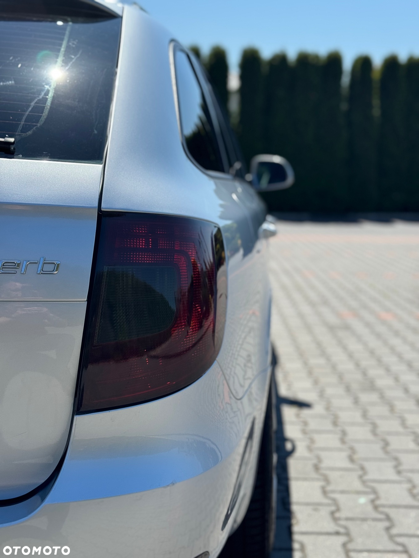 Skoda Superb 2.0 TDI DSG Comfort - 24