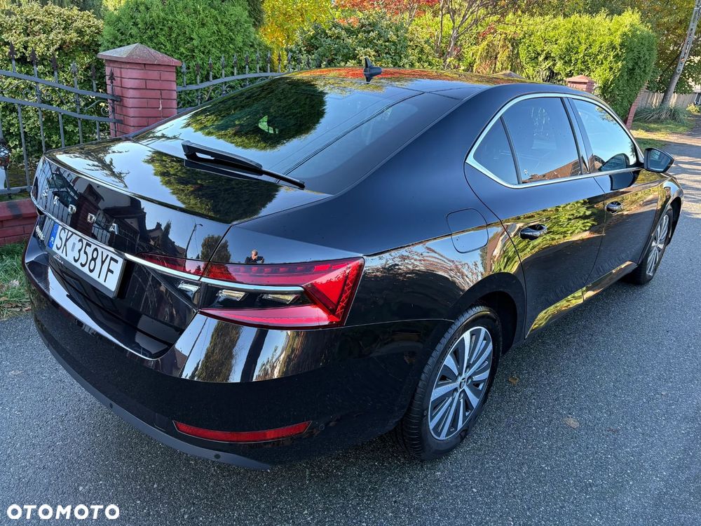 Skoda Superb 2.0 TDI SCR Style DSG - 10