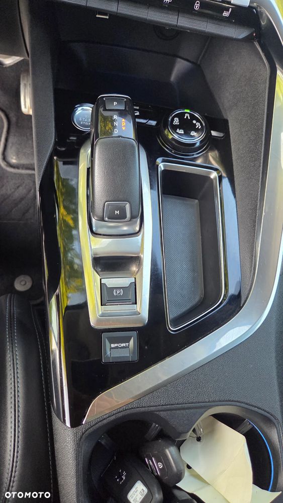 Peugeot 3008 BlueHDi 130 Stop & Start EAT8 Crossway - 12