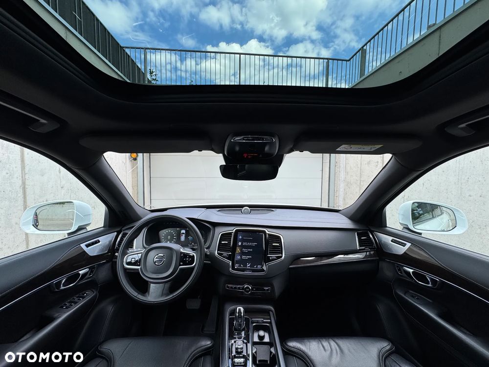 Volvo XC 90 - 23