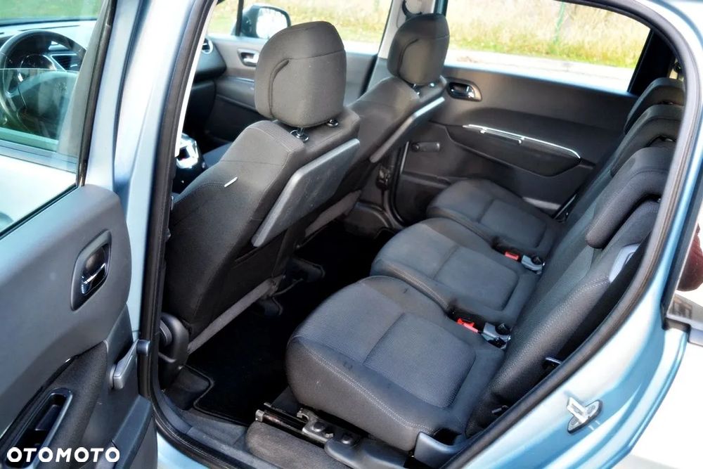 Peugeot 5008 1.6 Access 7os - 16