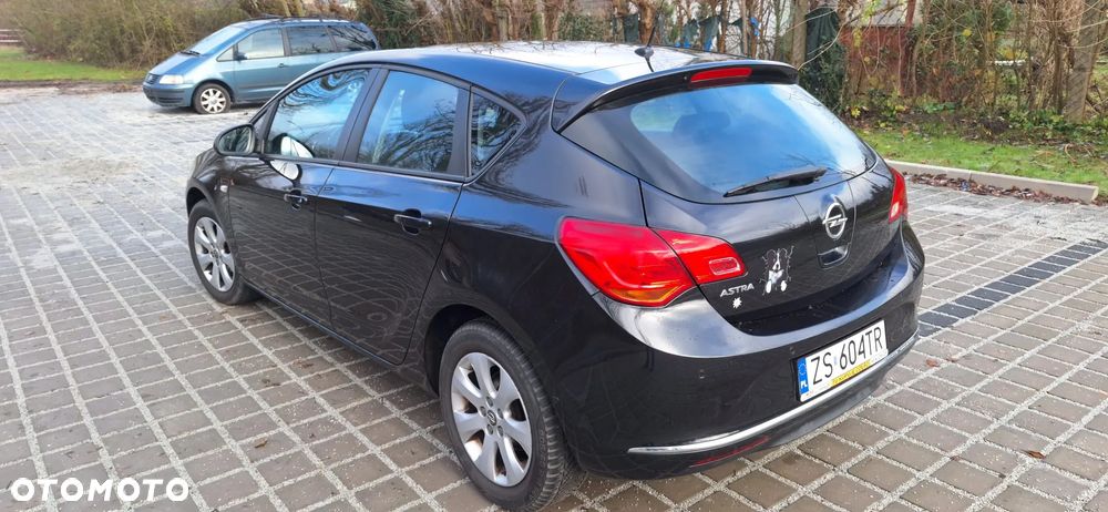 Opel Astra 1.4 Enjoy - 13