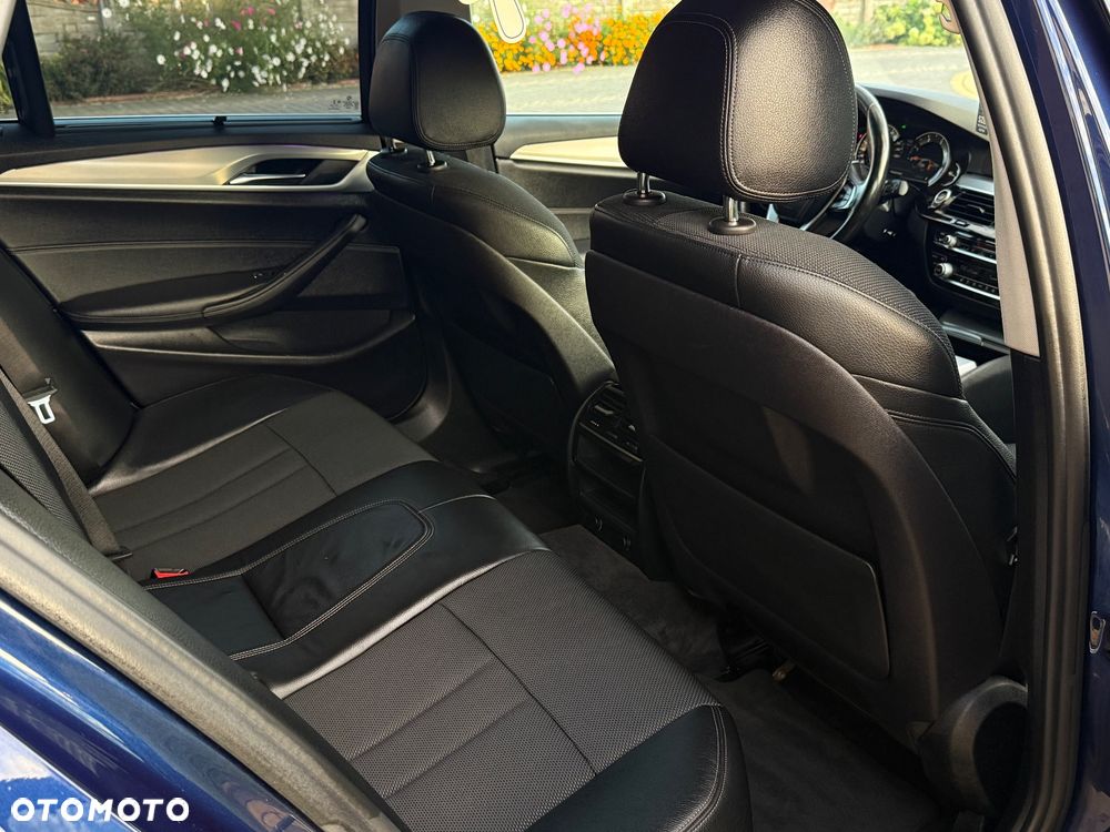 BMW Seria 5 525d Sport Line - 20