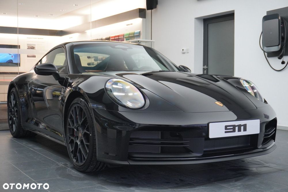 Porsche 911 Carrera S - 8