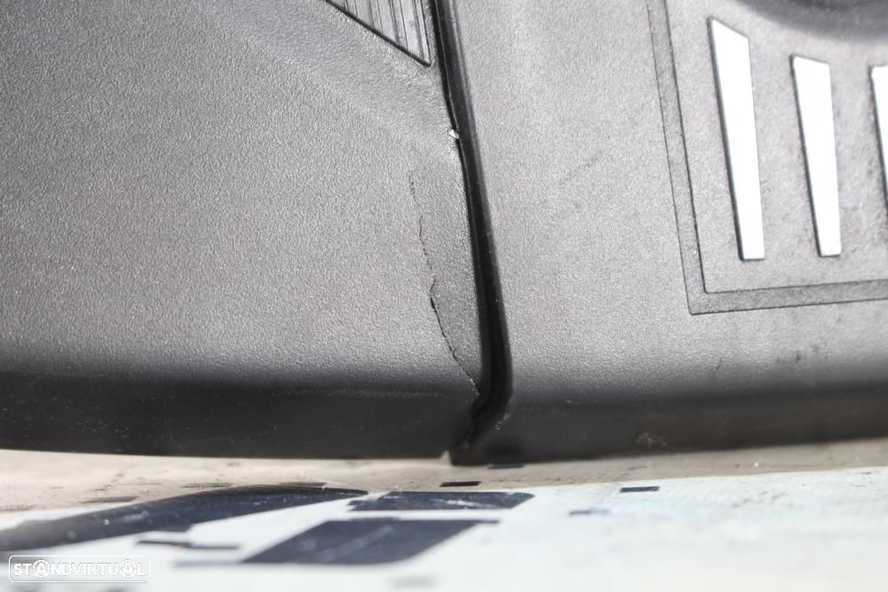 Tampa De Motor Bmw 3 (F30, F80)  11147810802 / 7810800 / 7810802 - 8