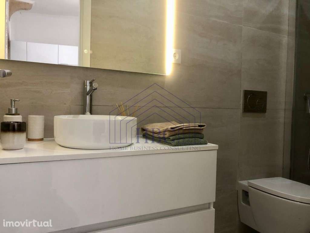 Apartamento T3 - Totalmente Remodelado e Mobilado - Grande imagem: 4/26