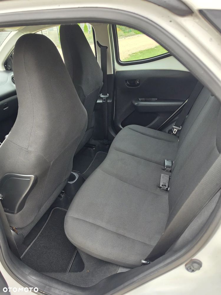 Toyota Aygo x-clusive Style Selection - 16