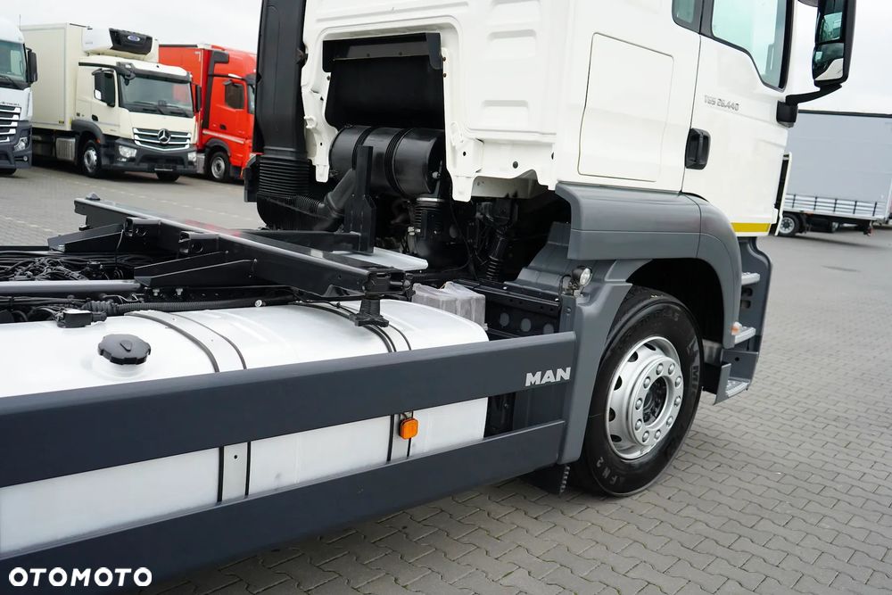 MAN TGS / 26.440 / E 5 / RETARDER / PEŁNY ADR / BDF / 7,15 M , 7,45 M / OŚ SKRĘTNA - 32