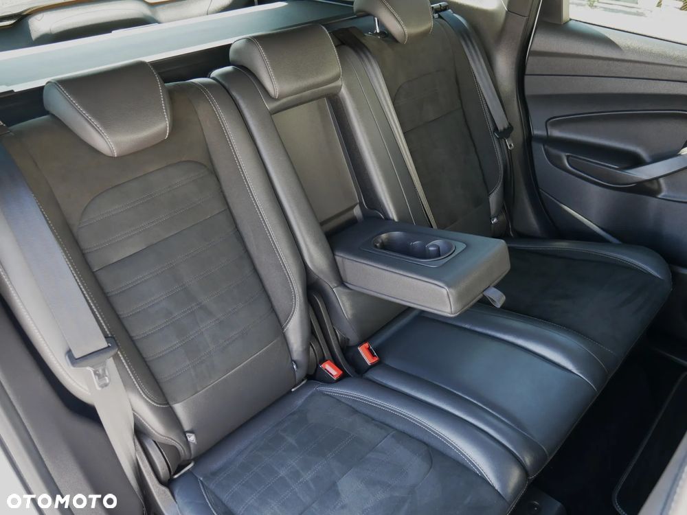 Ford Kuga 2.0 TDCi AWD ST-Line - 28