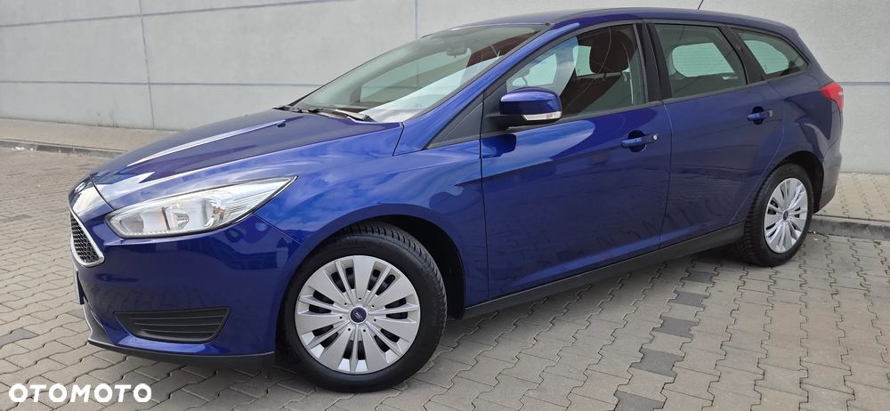 Ford Focus 1.0 EcoBoost 99g Trend - 4
