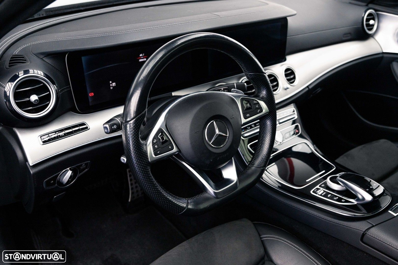 Mercedes-Benz E 220 d AMG - 9