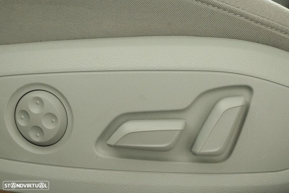 Audi A4 3.0 TDI V6 quattro Design Tiptronic - 20