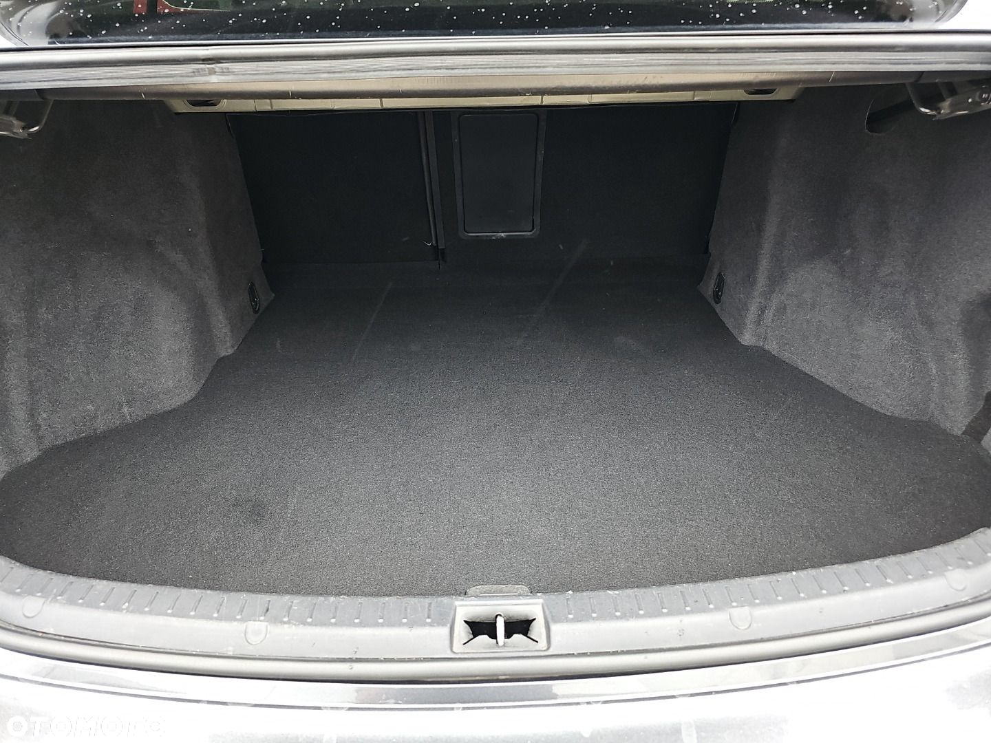 Toyota Avensis 1.8 Premium MS - 7