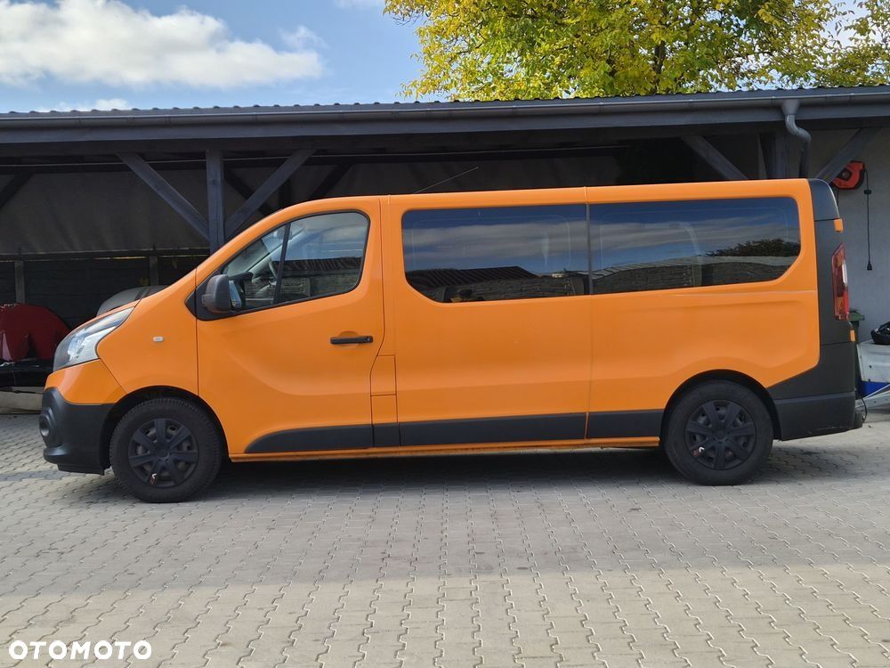 Renault Trafic - 2