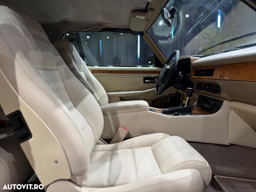 Jaguar XJS - 24