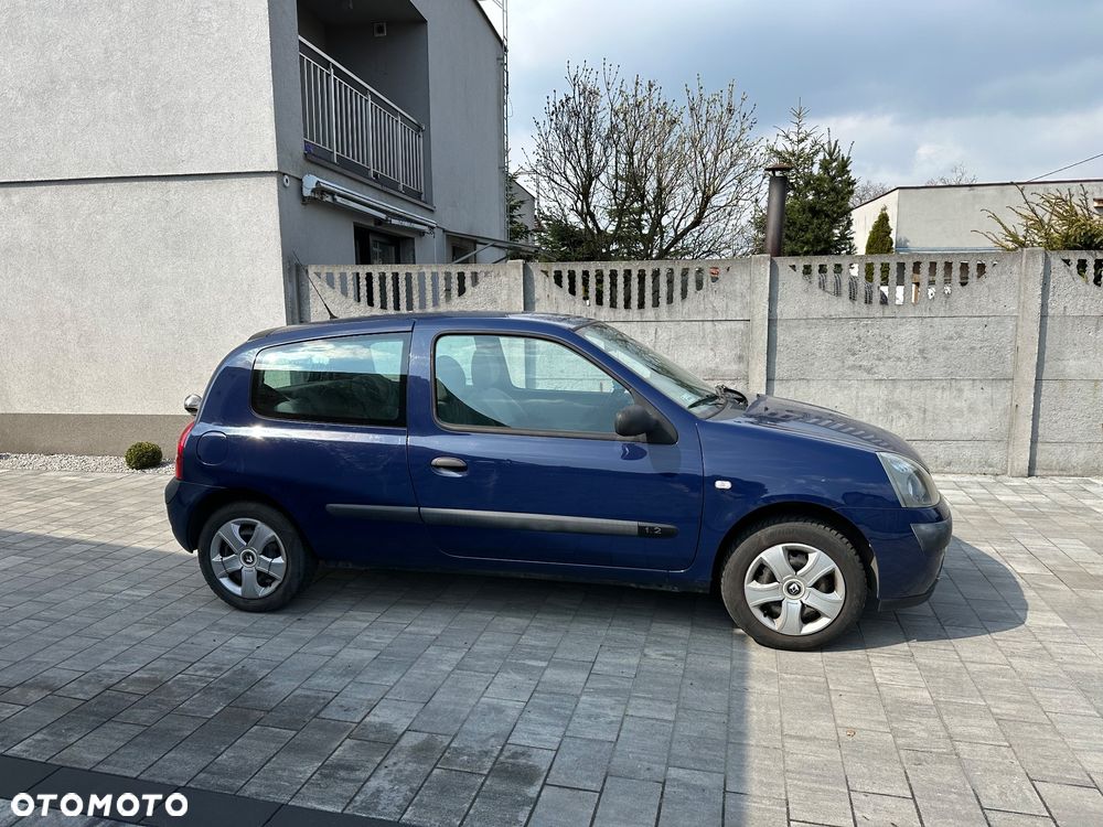 Renault Clio - 2