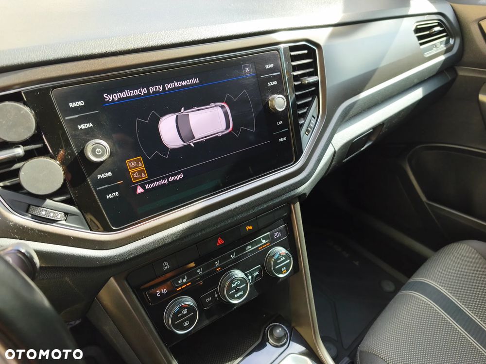 Volkswagen T-Roc - 17