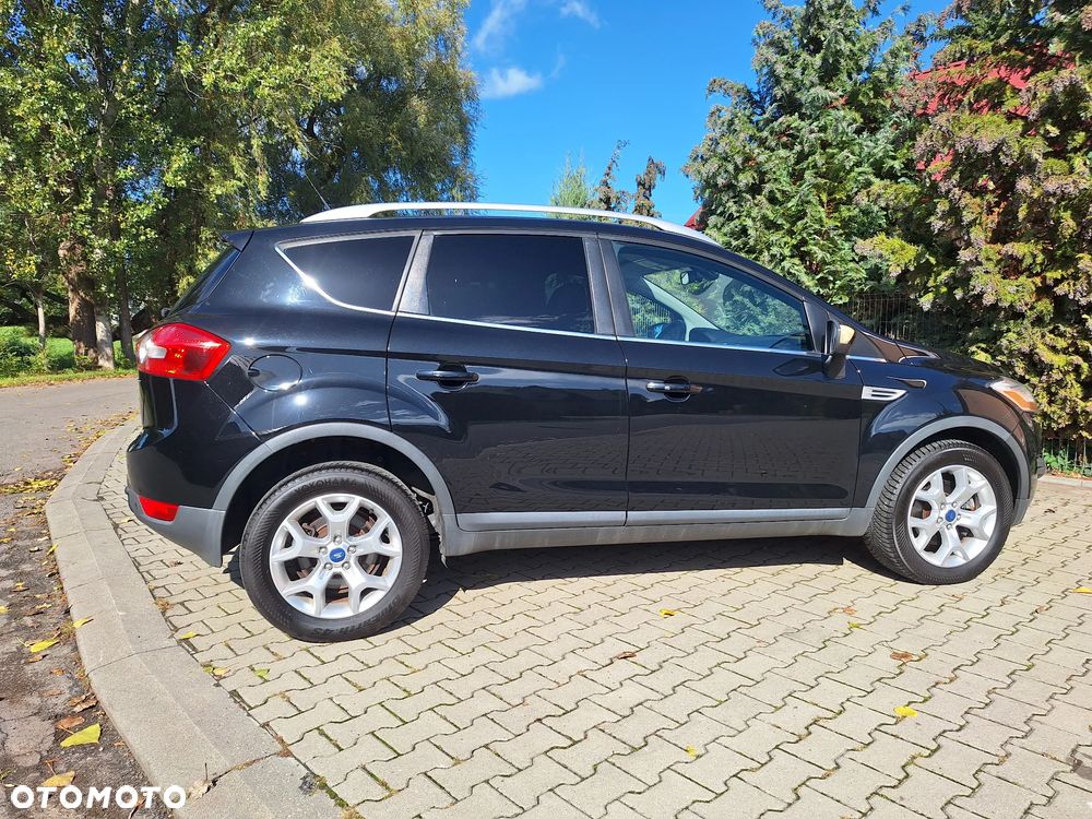 Ford Kuga - 12