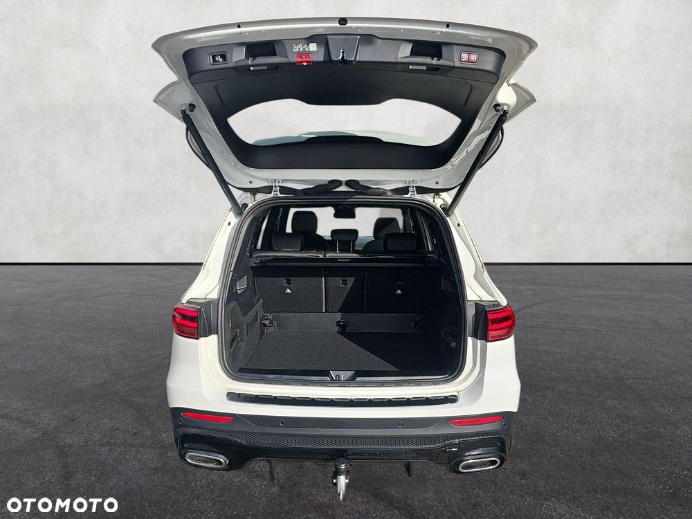 Mercedes-Benz GLB - 17
