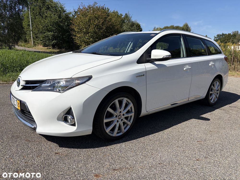 Toyota Auris - 1