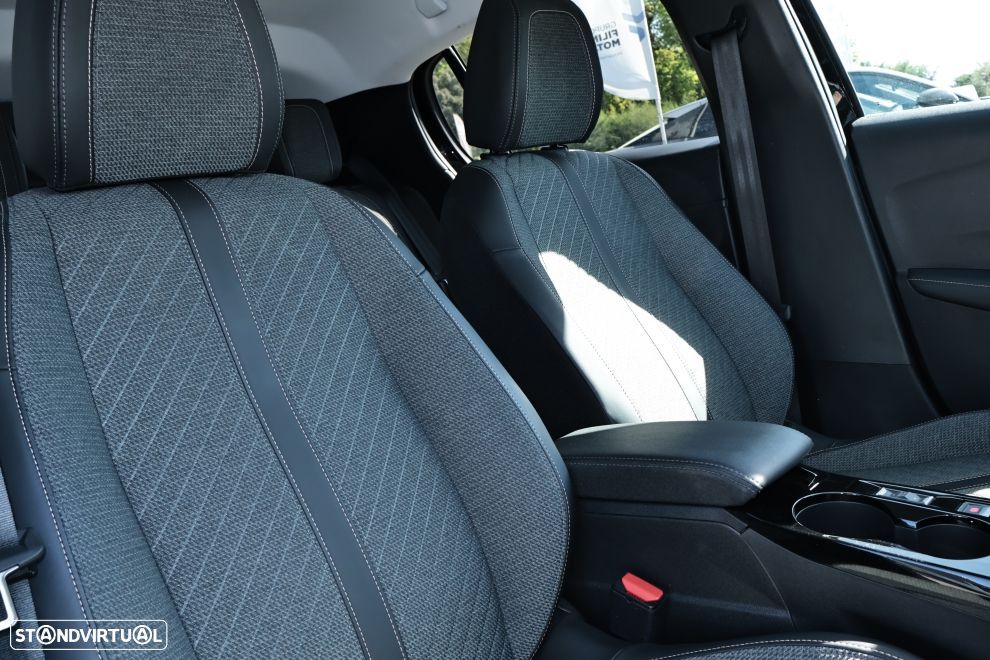 Peugeot 208 1.2 PureTech Allure - 11