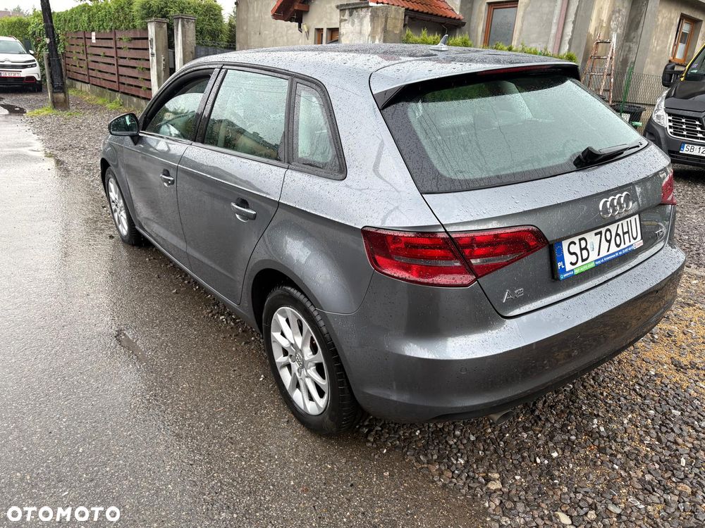 Audi A3 Sportback 1.6 TDI S tronic - 13