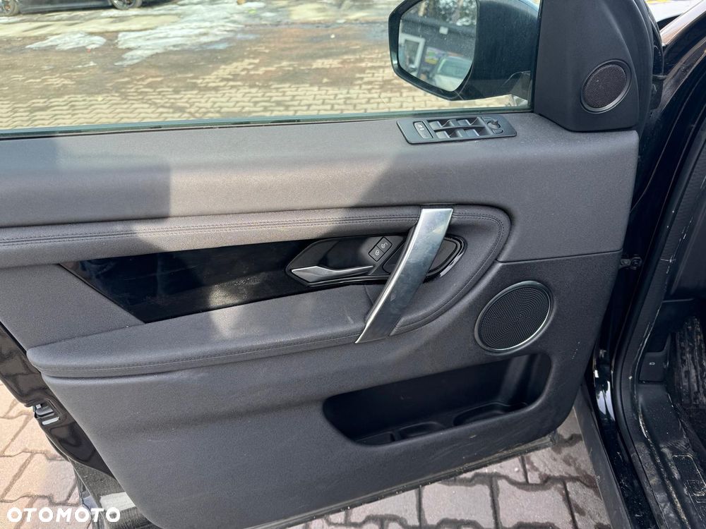 Land Rover Discovery Sport - 9