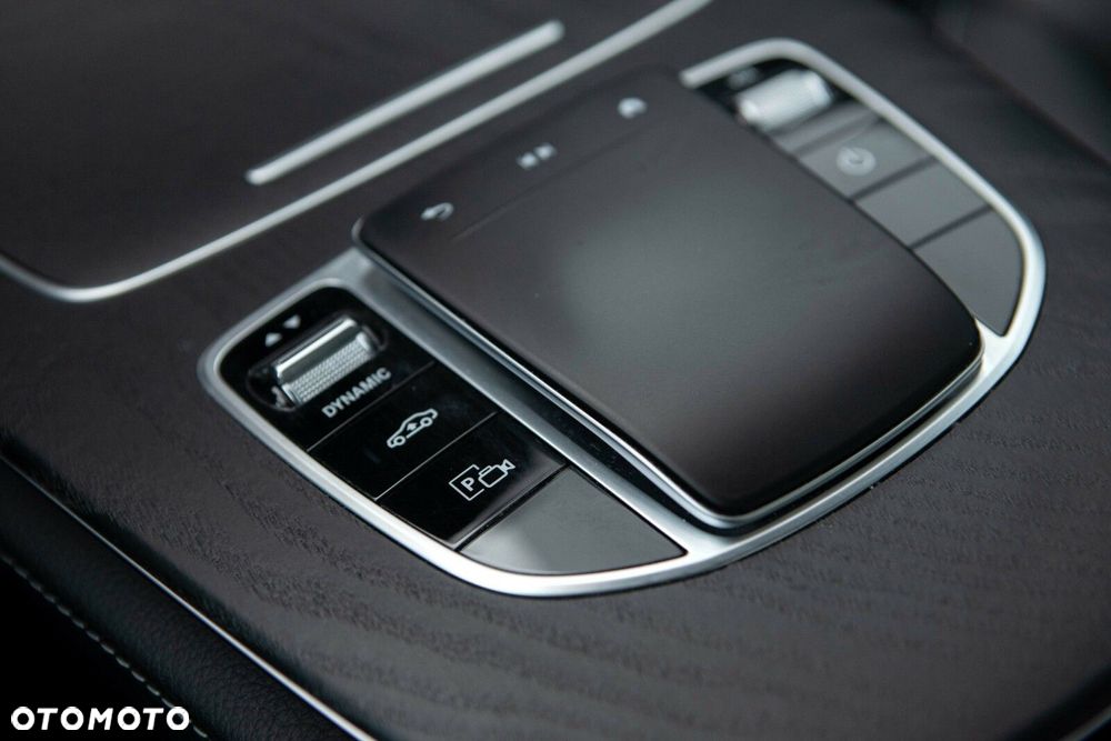 Mercedes-Benz Klasa E - 34