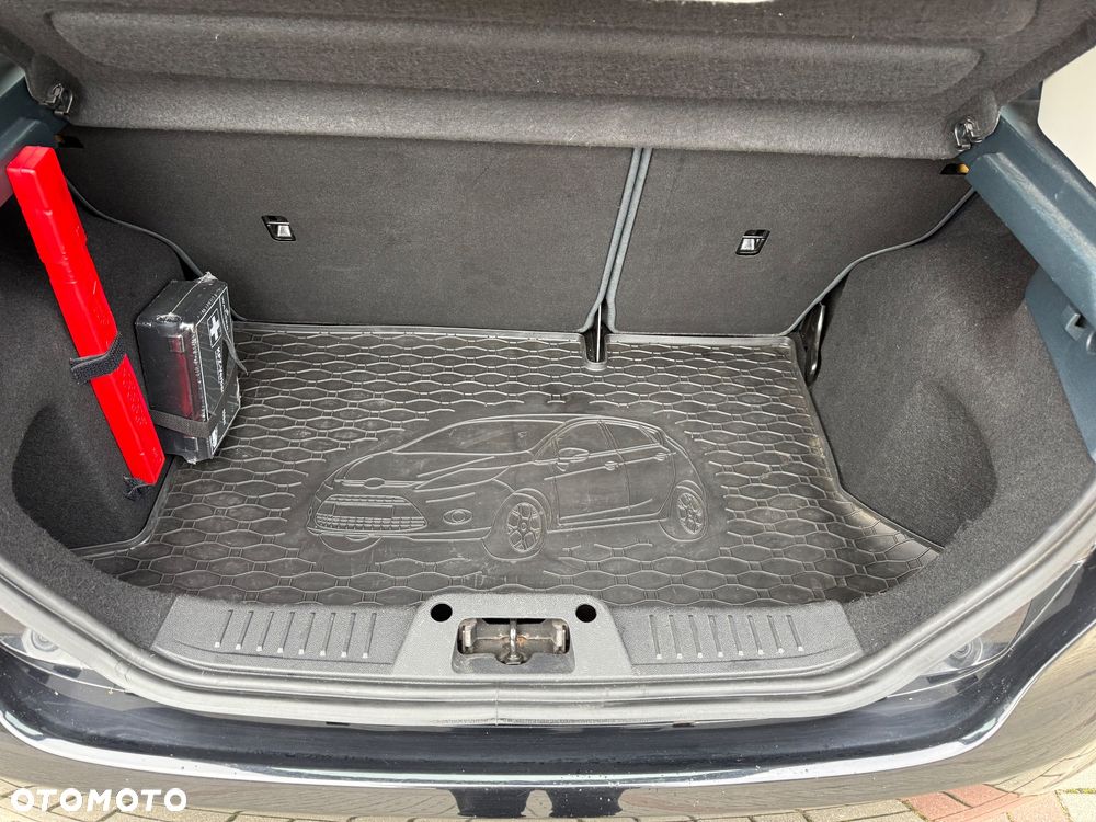 Ford Fiesta 1.25 Champions Edition - 10