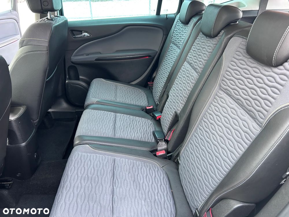 Opel Zafira - 28