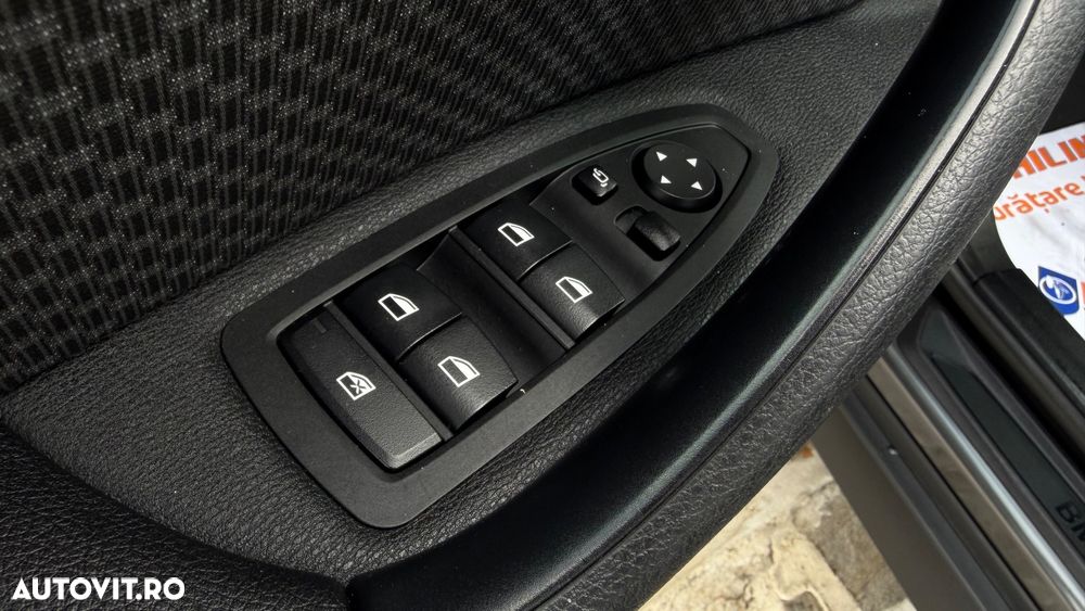BMW X1 sDrive18d AT - 13