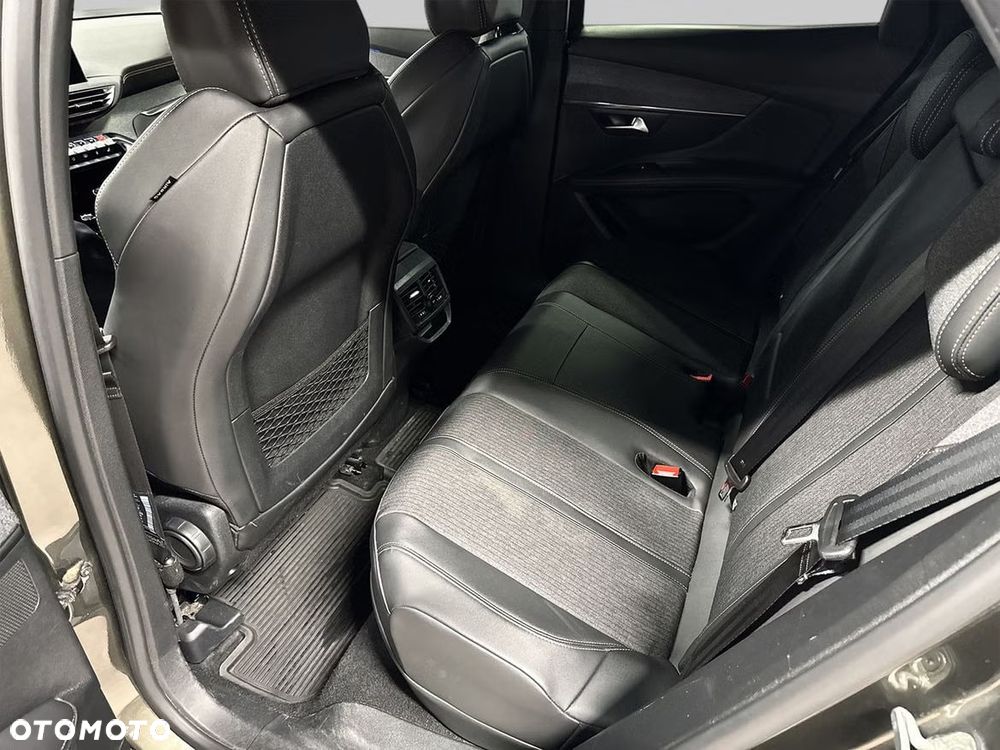 Peugeot 3008 1.6 PureTech HYbrid4 GT S&S EAT8 - 22