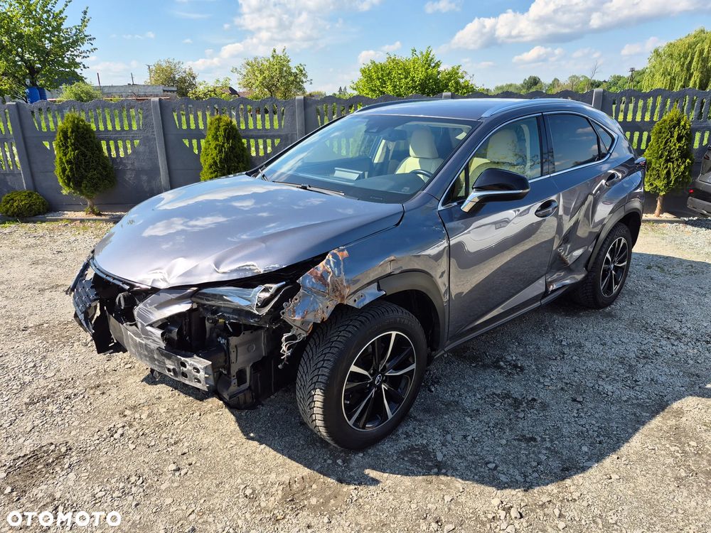 Lexus NX 300 F Impression AWD - 4
