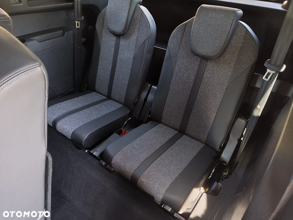 Peugeot 5008 BlueHDi 130 Allure - 24