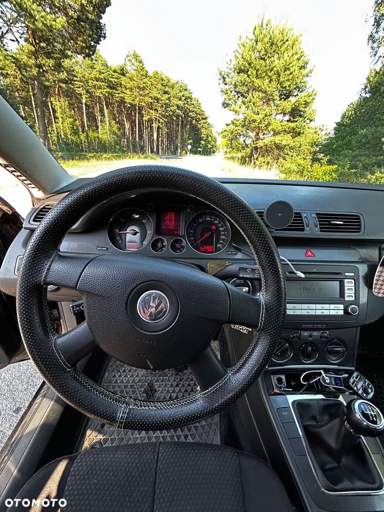 Volkswagen Passat 1.9 TDI Comfortline - 7