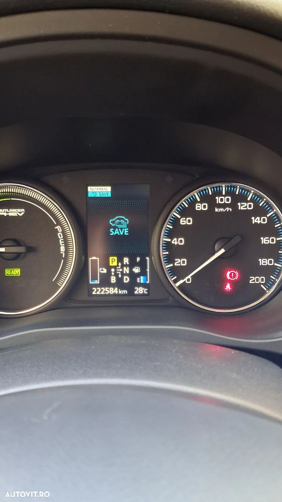 Mitsubishi Outlander 2.0 Litre DOHC MIVEC 4WD Instyle Navi - 19