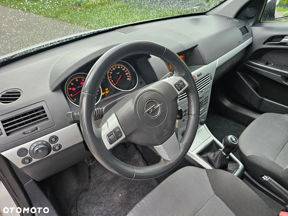Opel Astra 1.6 ecoFLEX Start/Stop - 10