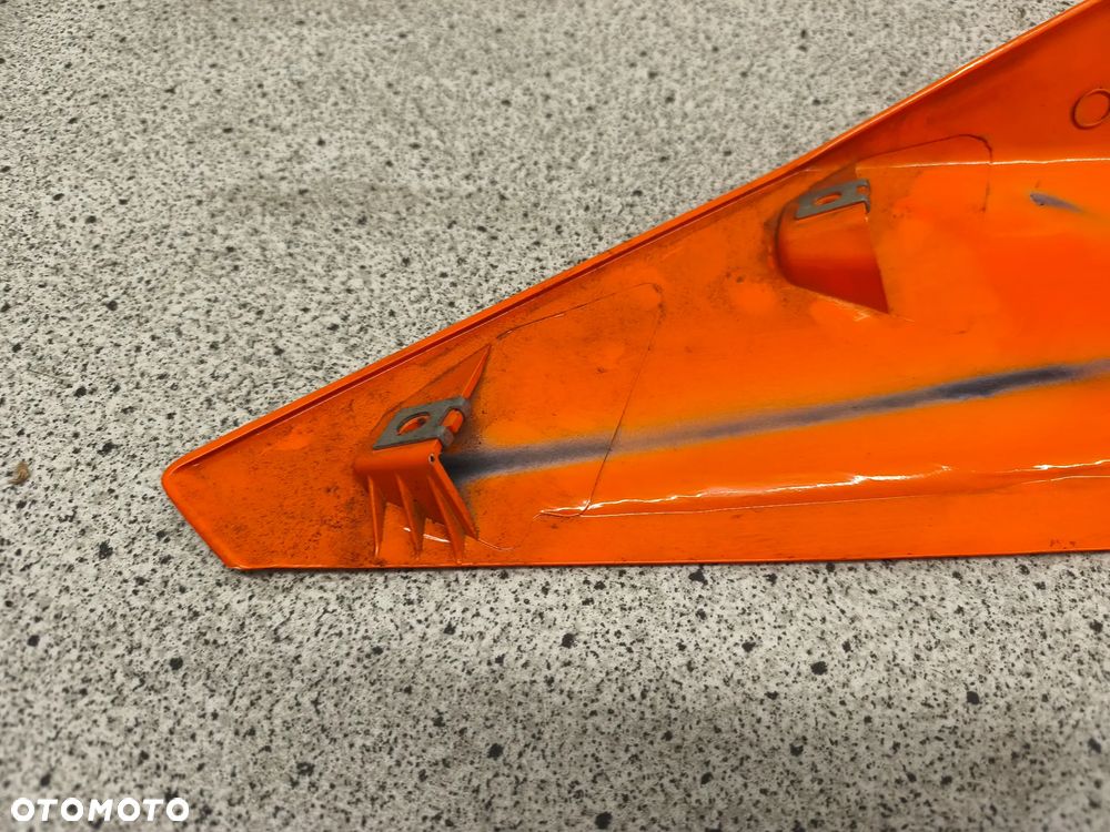 Owiewka, osłona, bok, boczek KTM Duke 125 - 11