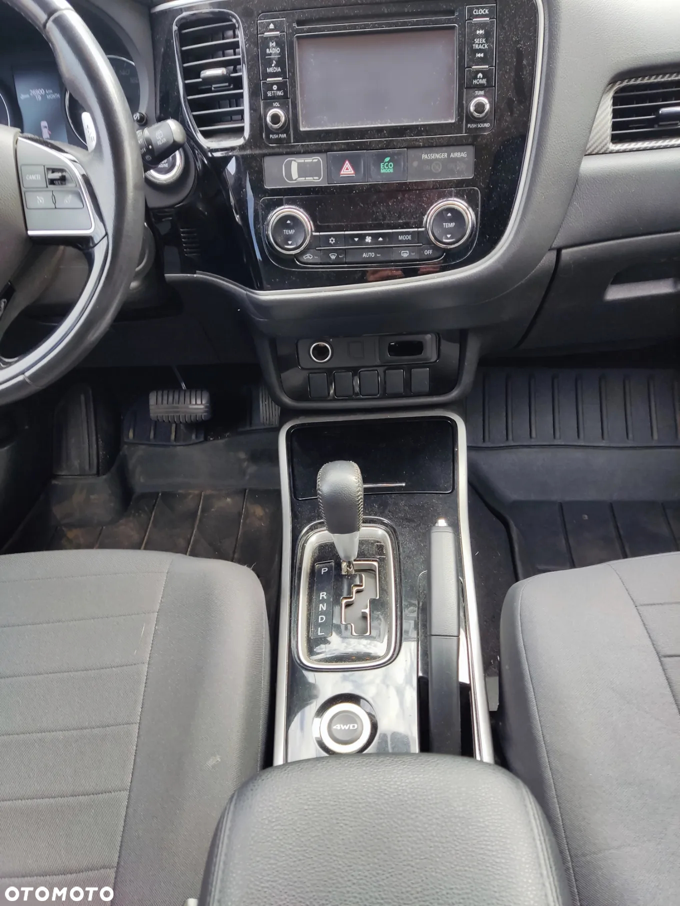 Mitsubishi Outlander 2.0 Intense 4WD CVT - 23