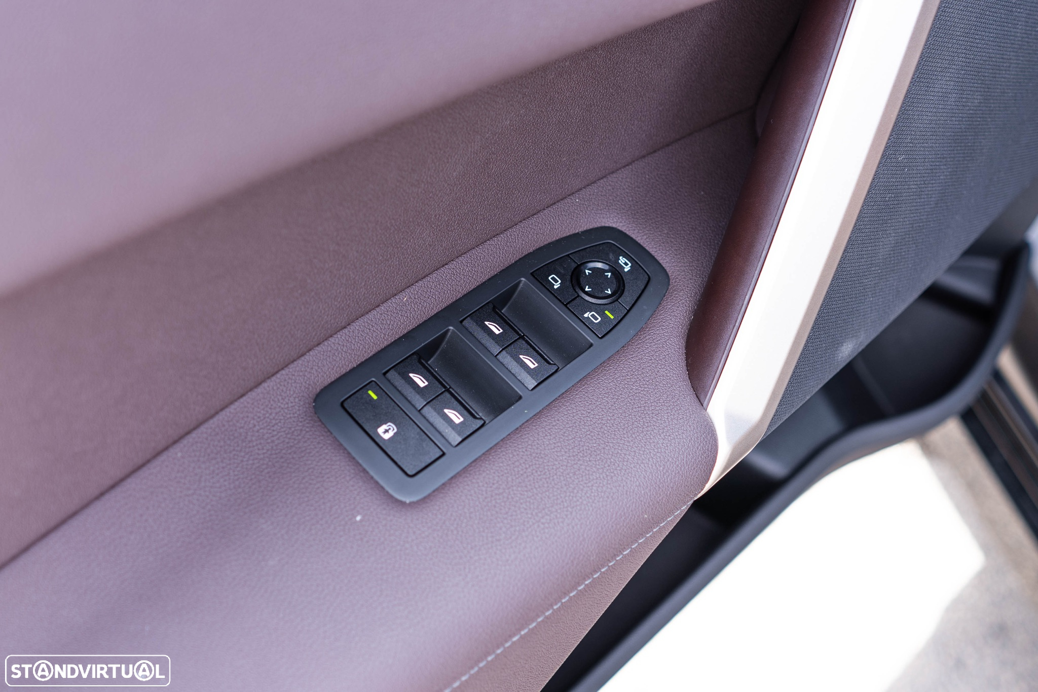 BMW iX xDrive 40 Pack Desportivo - 22