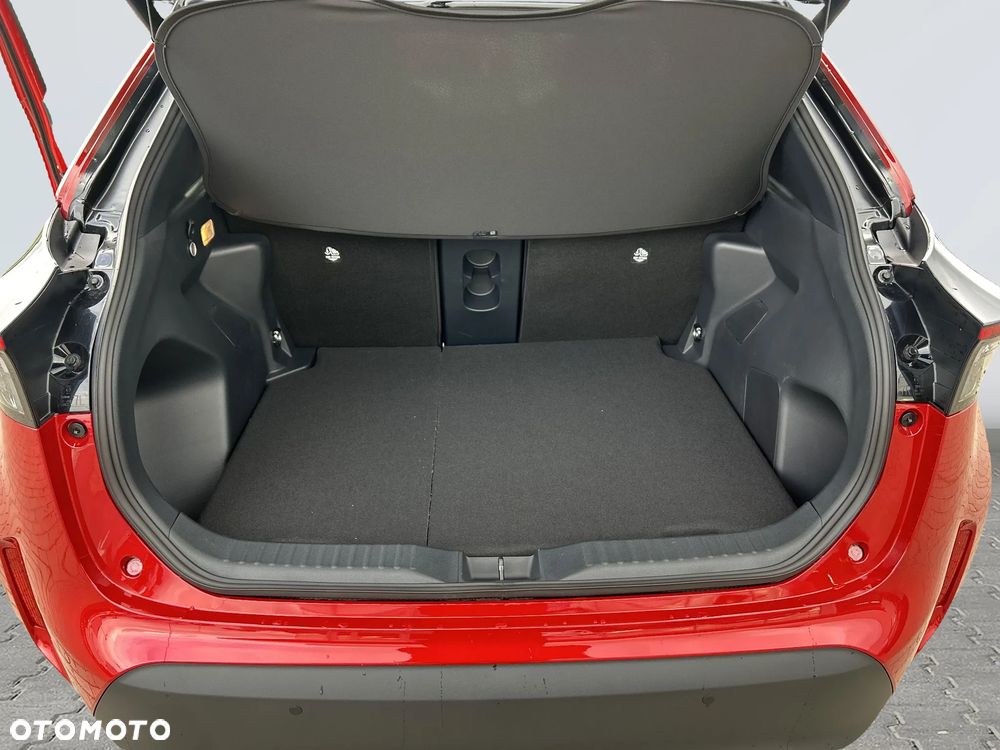 Toyota Yaris Cross Hybrid 1.5 Executive - 13