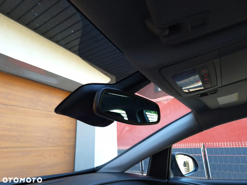 Opel Astra 1.6 Turbo Innovation - 37