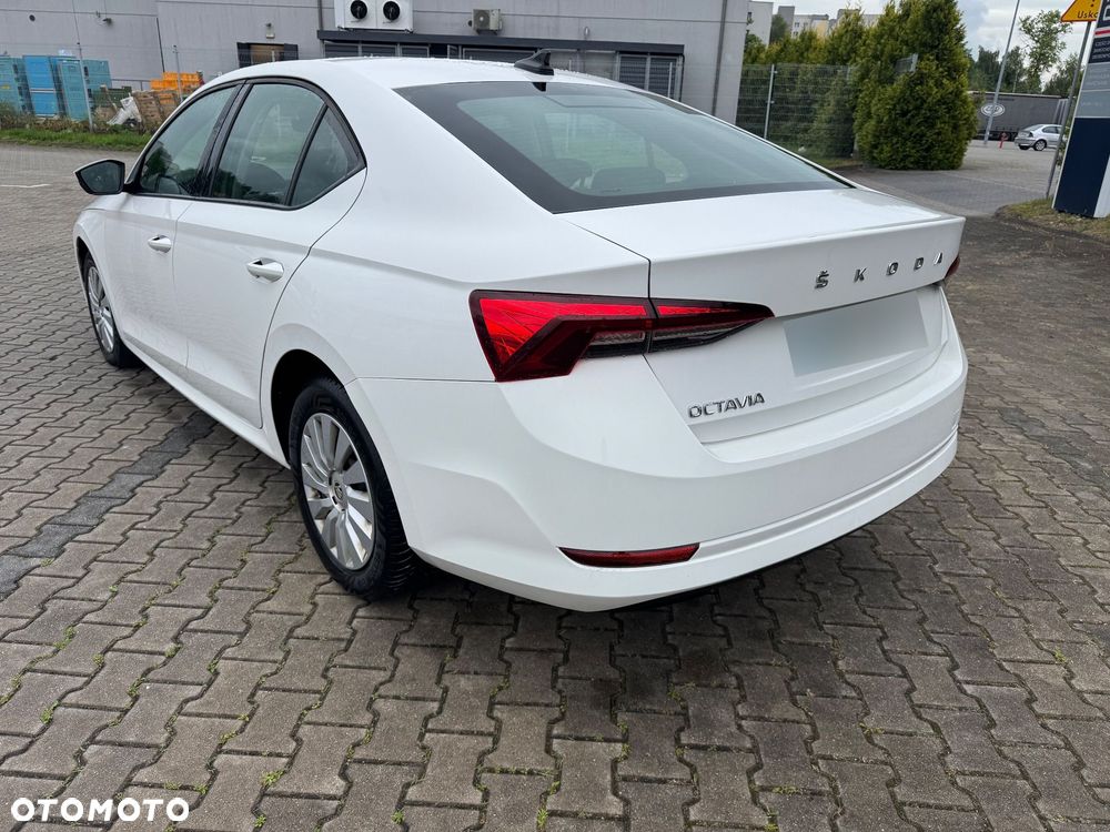Skoda Octavia 2.0 TDI Active - 5