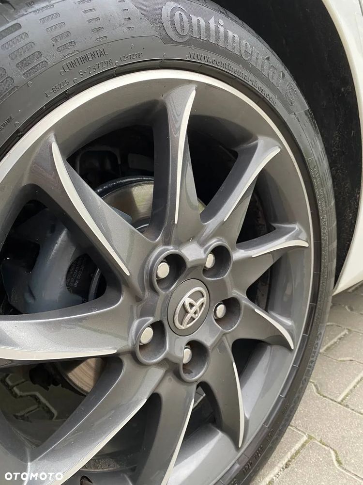 Toyota Auris - 8