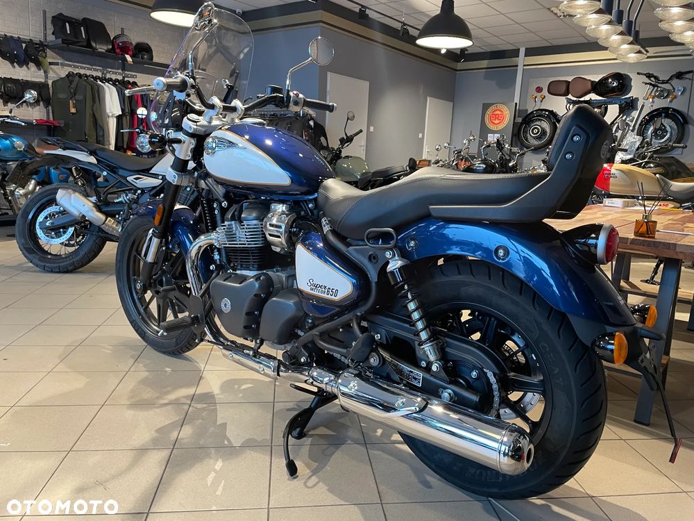 Royal Enfield Super Meteor - 5