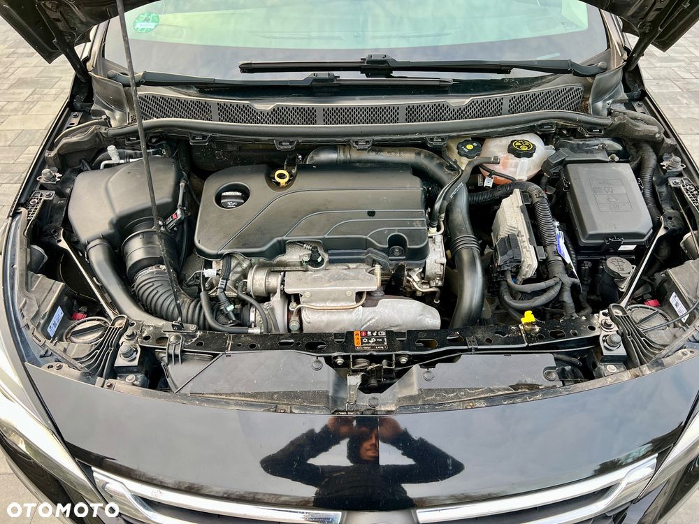 Opel Astra 1.4 Turbo Start/Stop Business - 23