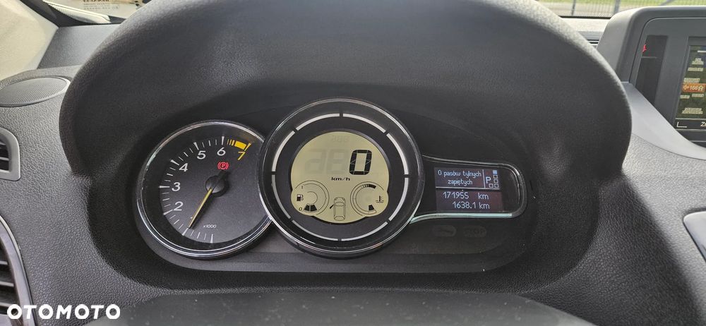 Renault Megane 2.0 140 CVT Bose Edition - 20