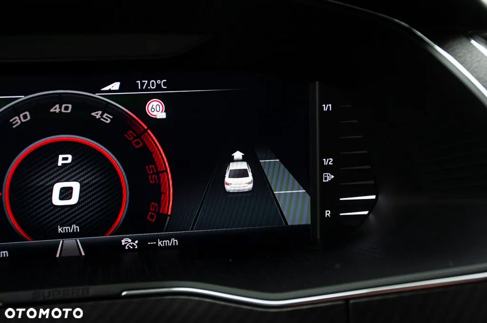 Skoda Superb 2.0 TDI DSG Sportline - 22